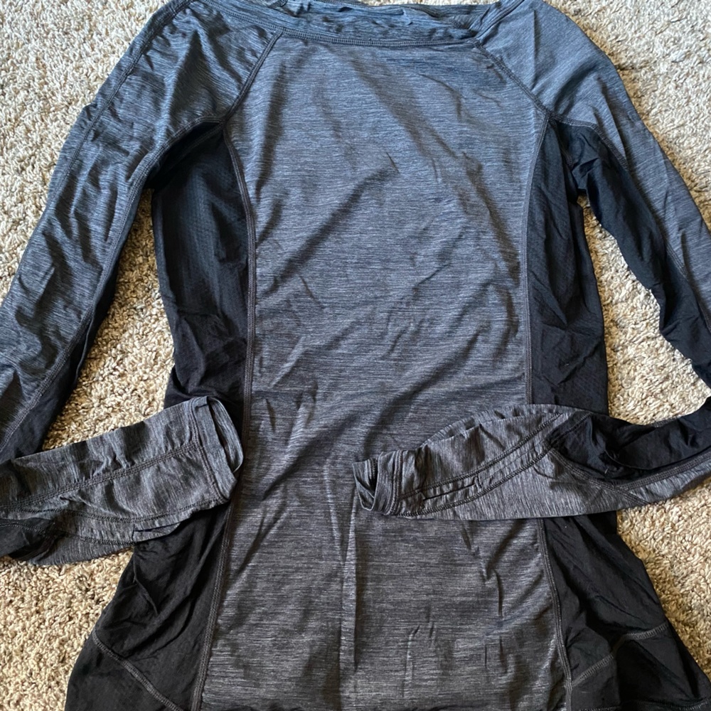 Lululemon top